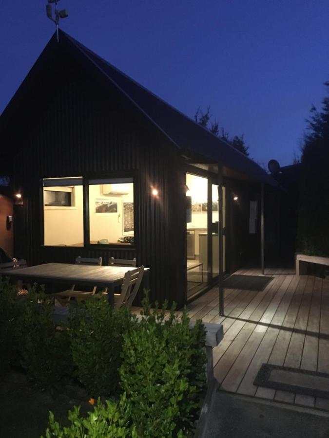 Black Beech House With Stunning Outdoor Bath بحيرة تيكابو المظهر الخارجي الصورة